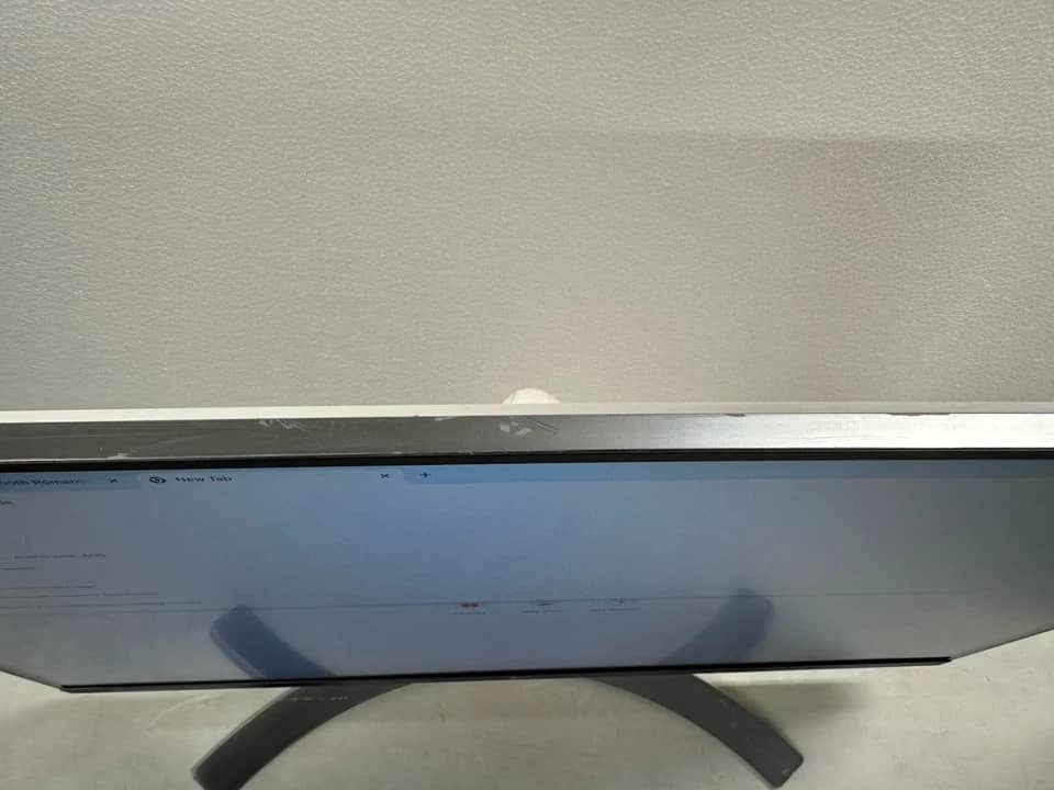 LG 27UD88-W Monitors