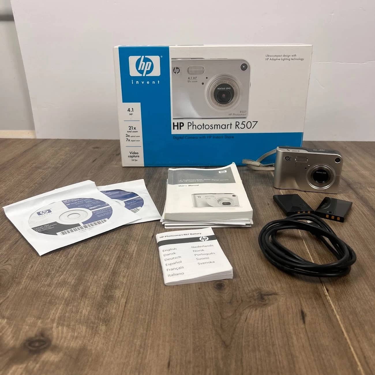 HP Photosmart R507 Digital Cameras Silver New Body Only
