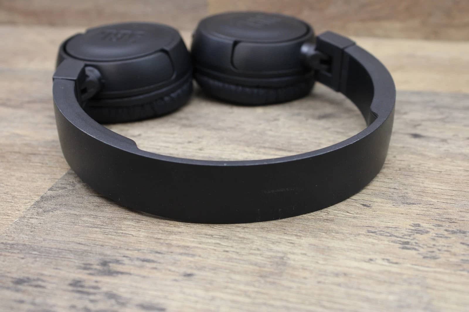 JBL T450BT Headphones & Earbuds Black New