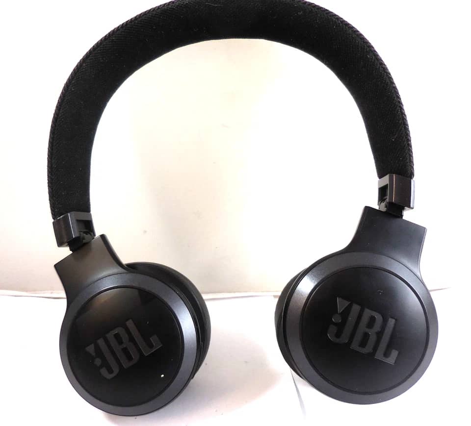 JBL JBLLIVE670NCBLKAM Headphones & Earbuds 
