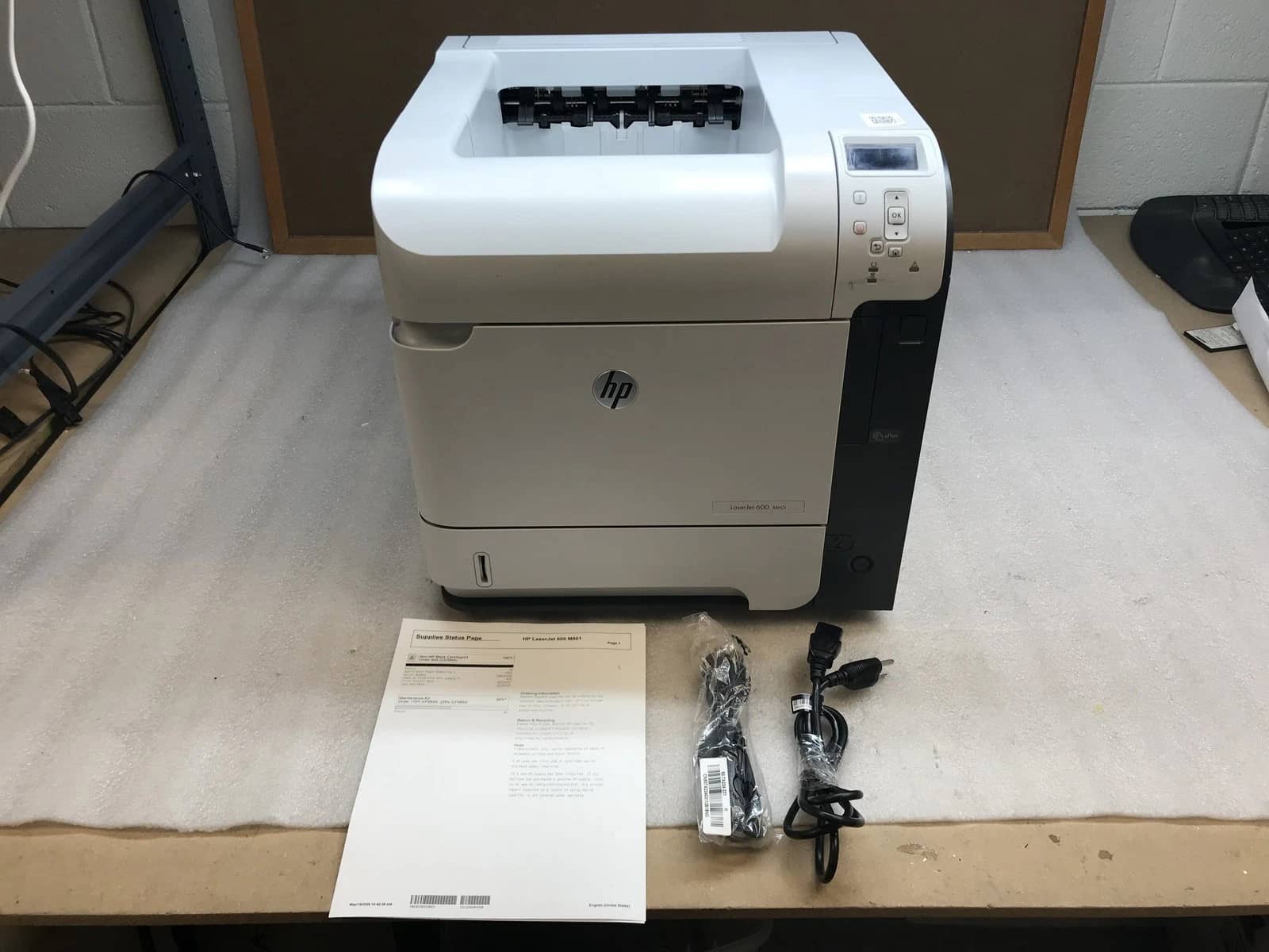 HP CE990A Printers Refurbished - Excellent
