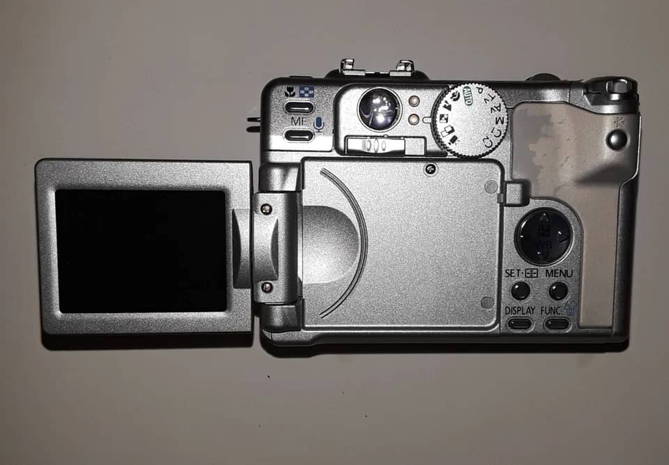 Canon PowerShot G6 Digital Cameras Silver Open-Box Excellent Body Only
