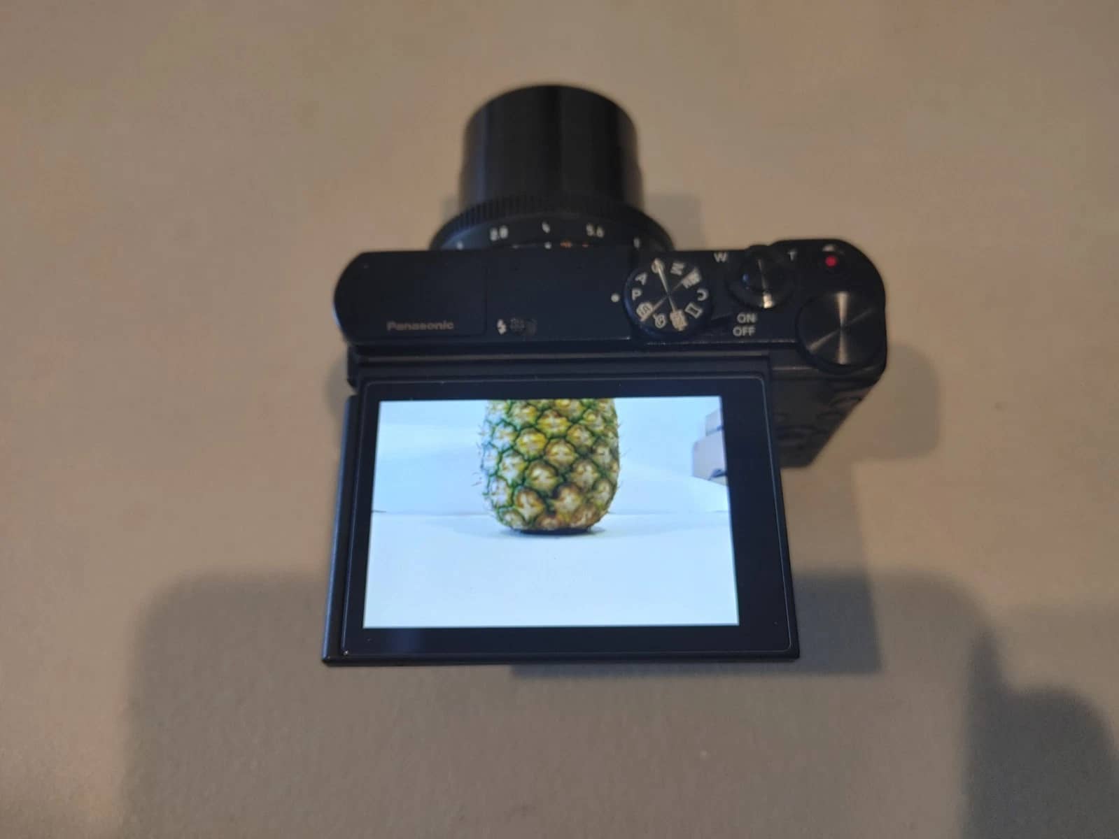 Panasonic LUMIX LX10 Digital Cameras Black New Body Only