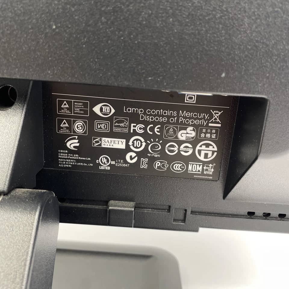 HP LE1711 Monitors