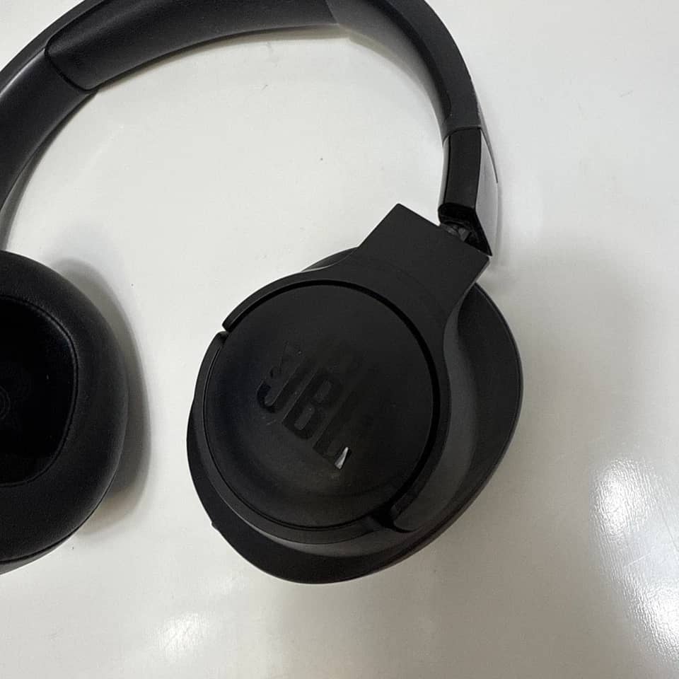 JBL JBLT670NCBLKAM Headphones & Earbuds 