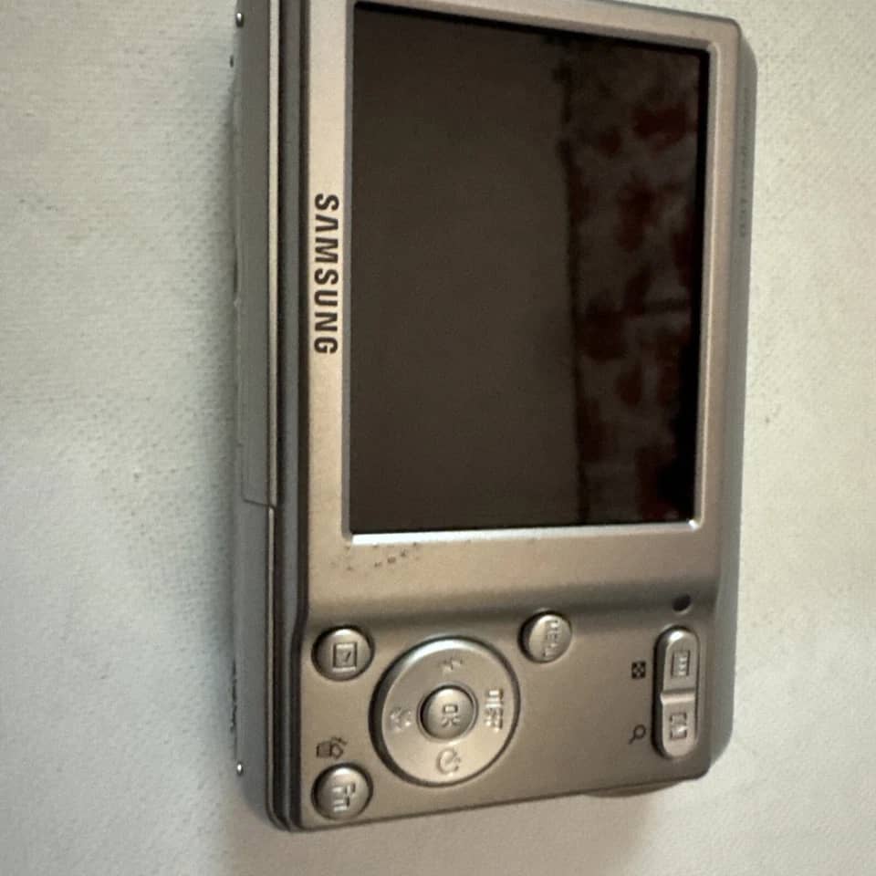 Samsung SL30 Digital Cameras Silver Used - Good Body Only