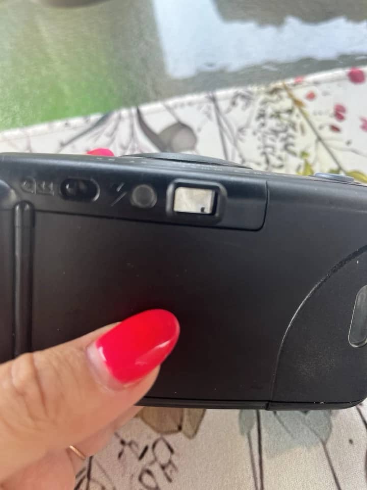 Kodak EasyShare CX6200 Digital Cameras Silver New Body Only