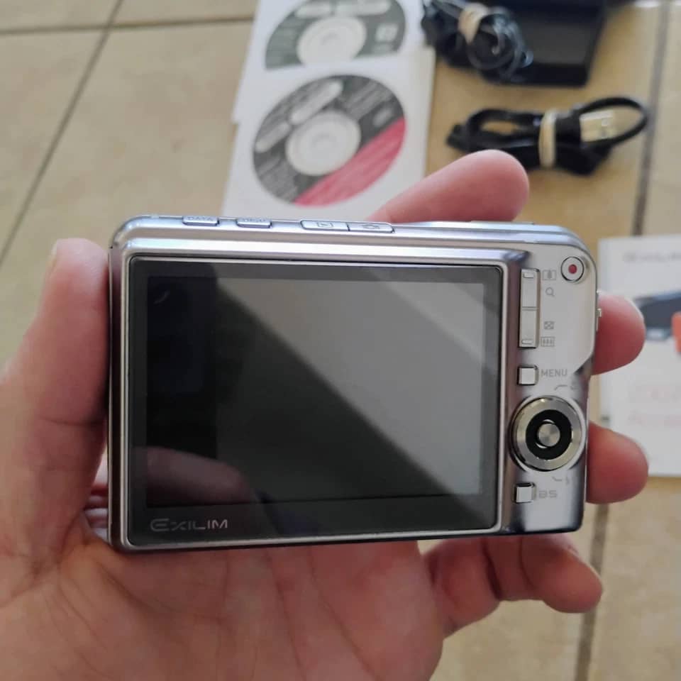 Casio Exilim EX-S770 Digital Cameras Gray New Body Only
