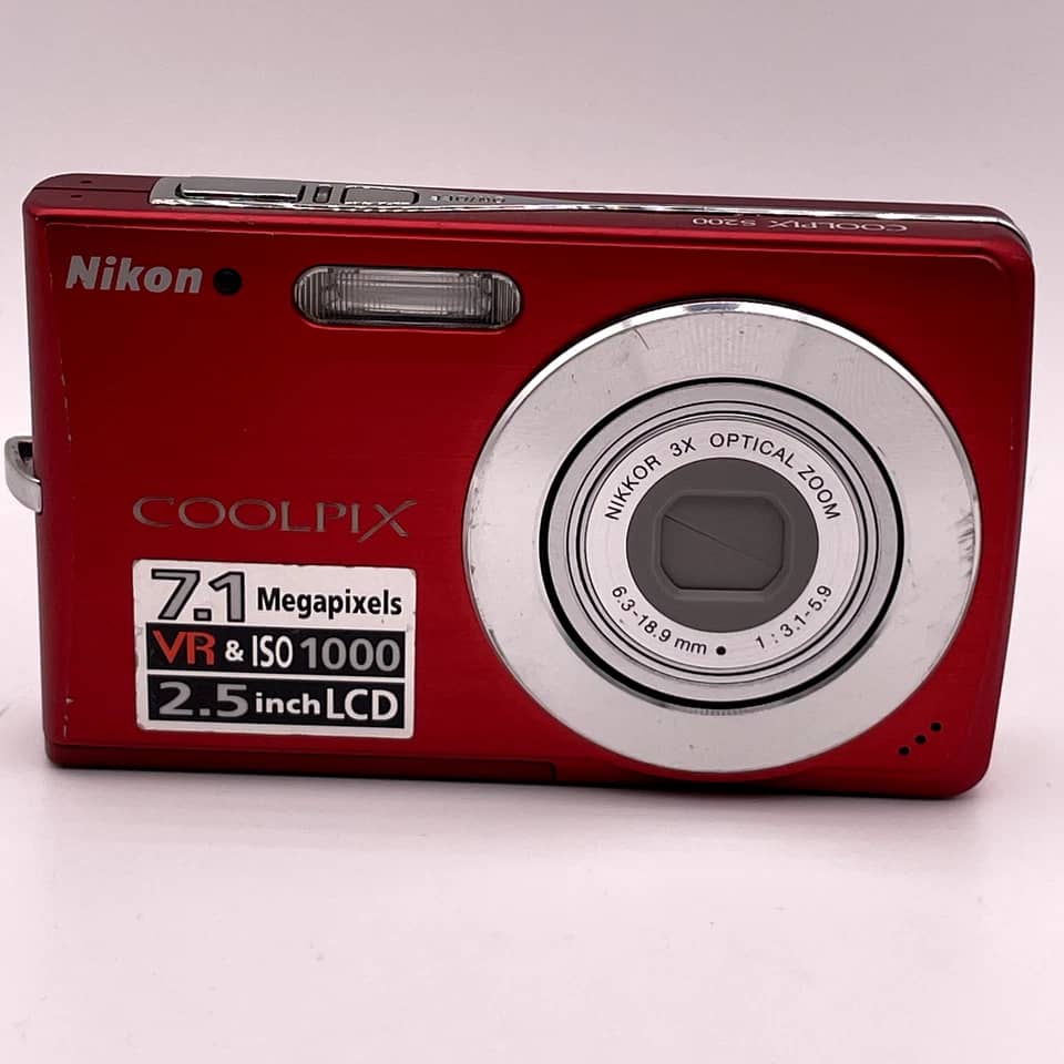 Nikon LUMIX ZS200 Digital Cameras