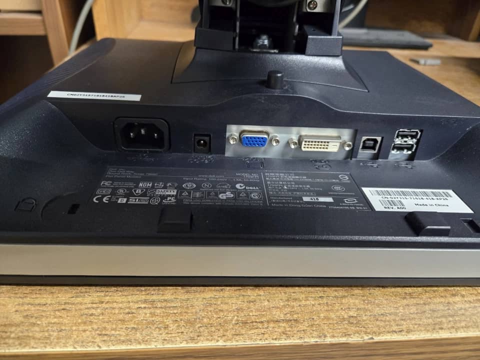 Dell 1703FP Monitors