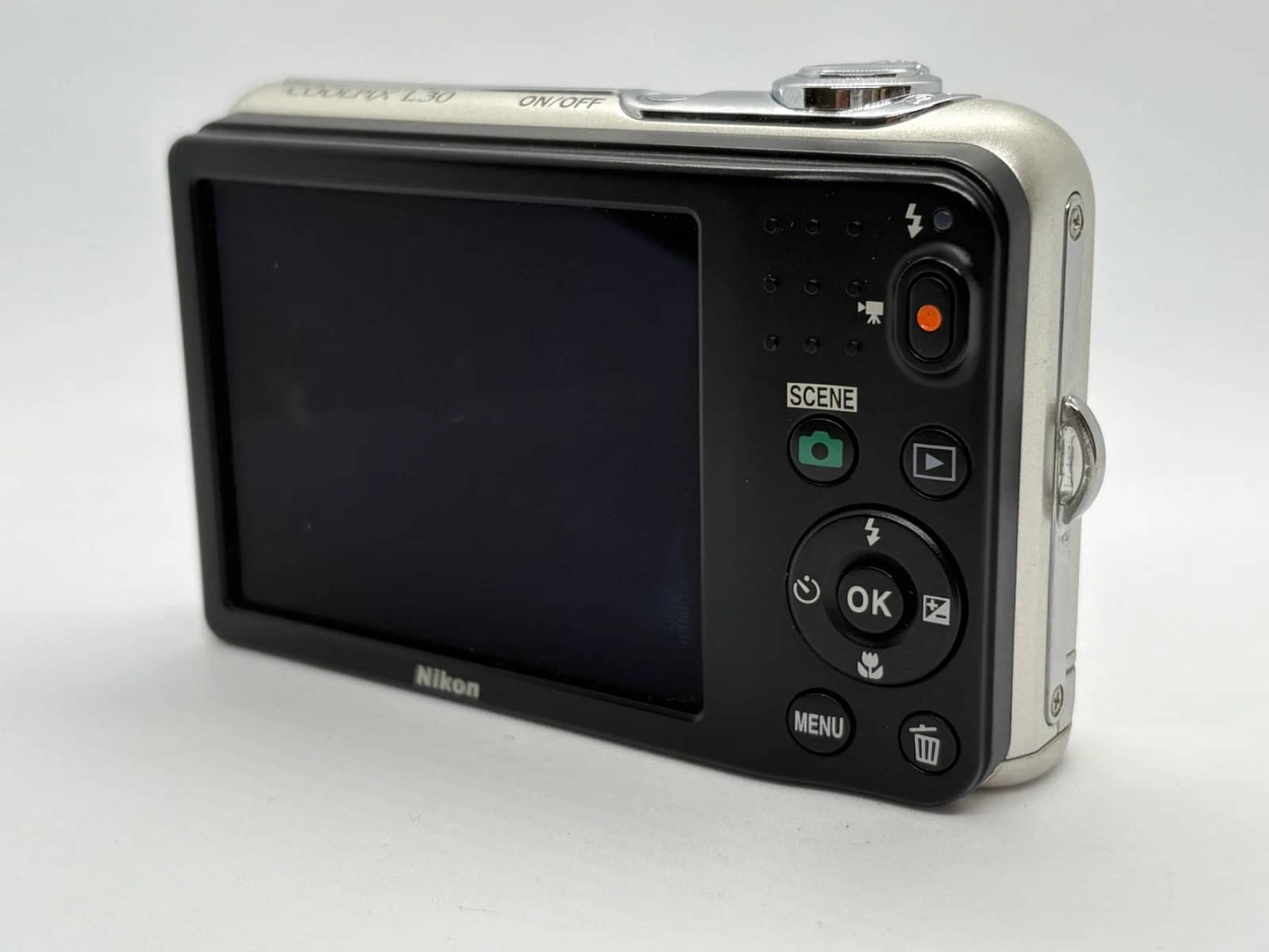 Nikon COOLPIX L30 Digital Cameras Silver Used - Good Body Only