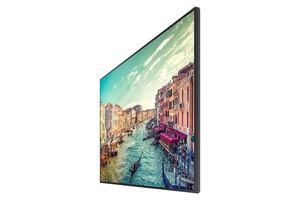 Samsung QM65R Monitors