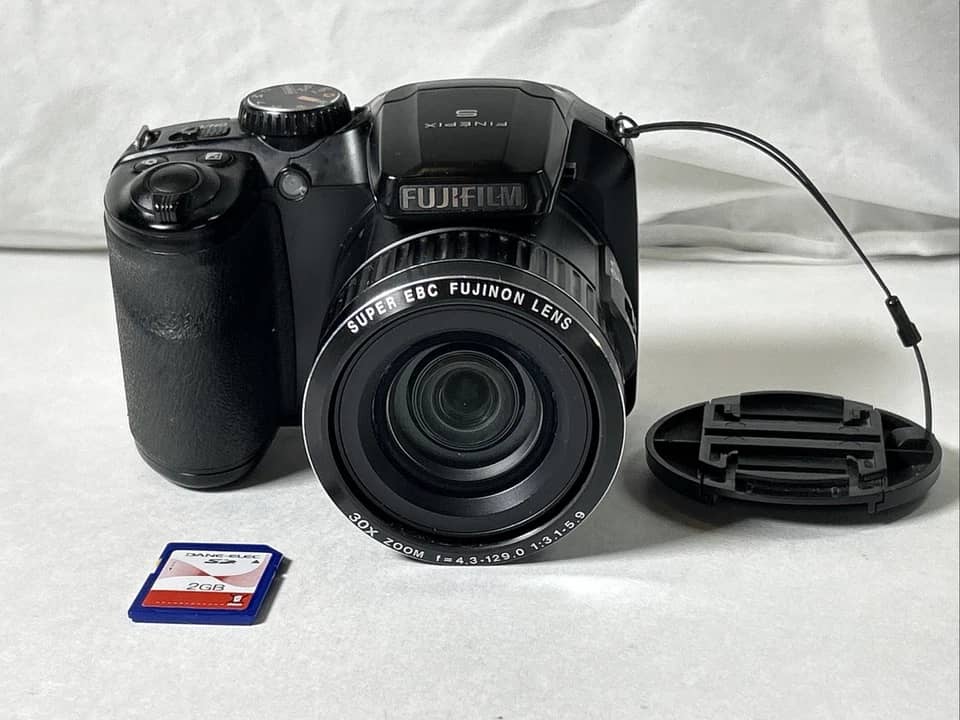 Fujifilm FinePix S6800 Digital Cameras Black New Body Only