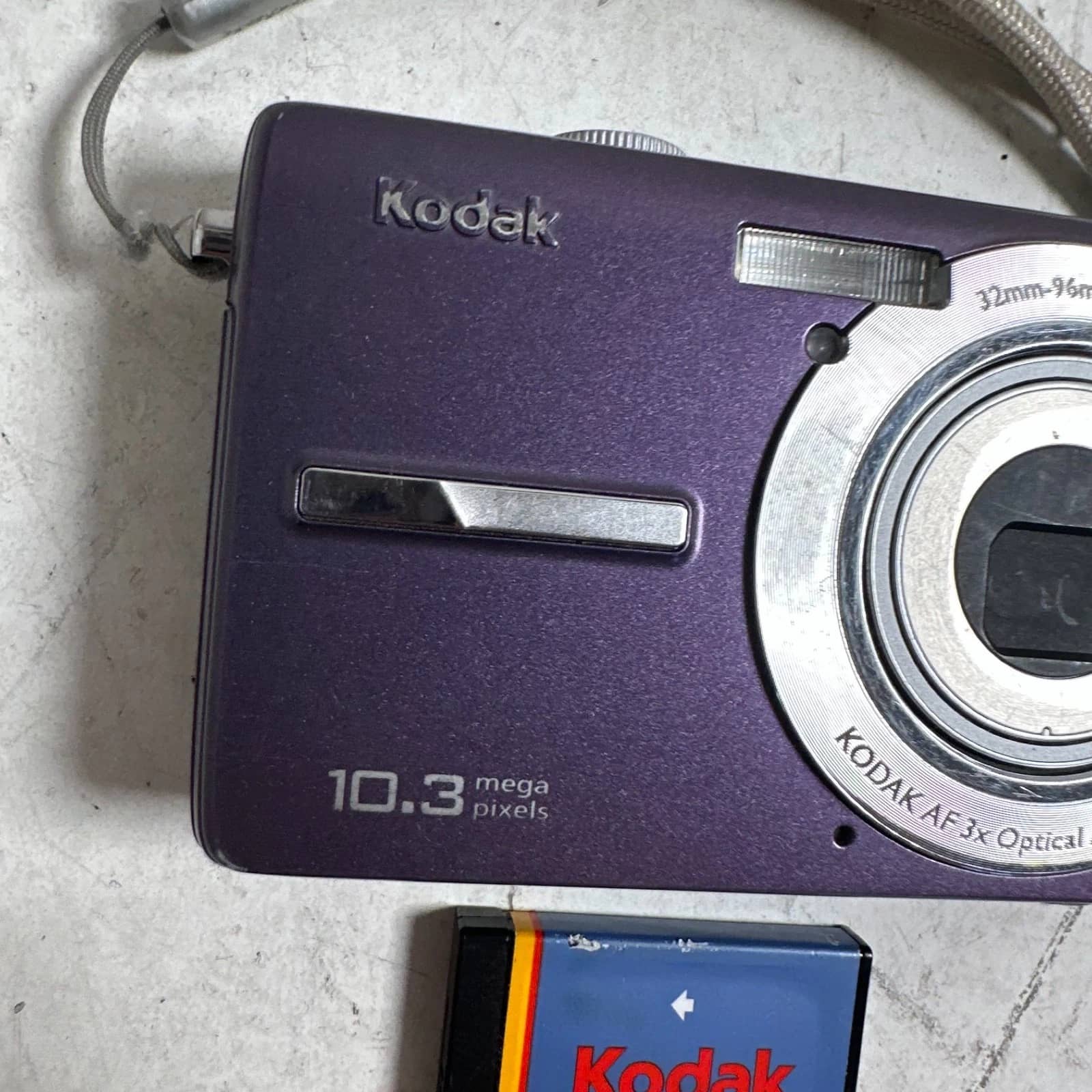 Kodak EasyShare M1063 Digital Cameras Silver New Body Only