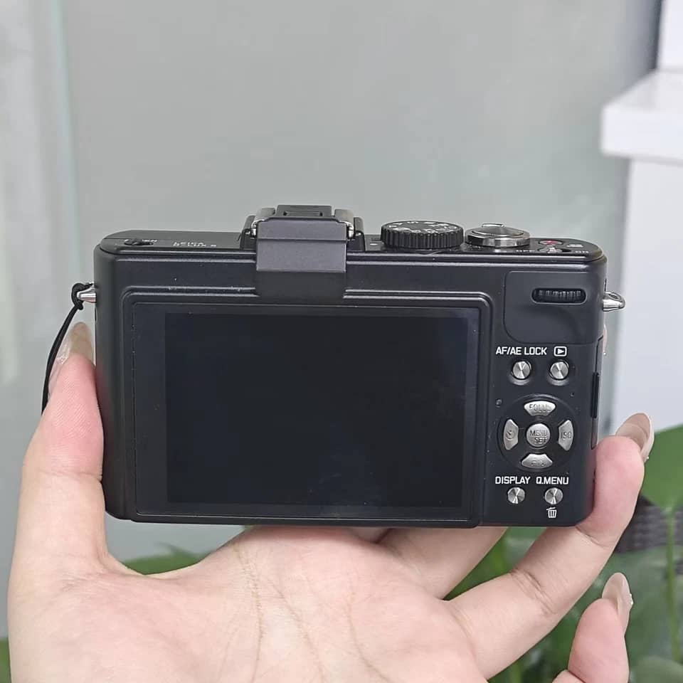Leica D-LUX 5 Digital Cameras Black New Body Only