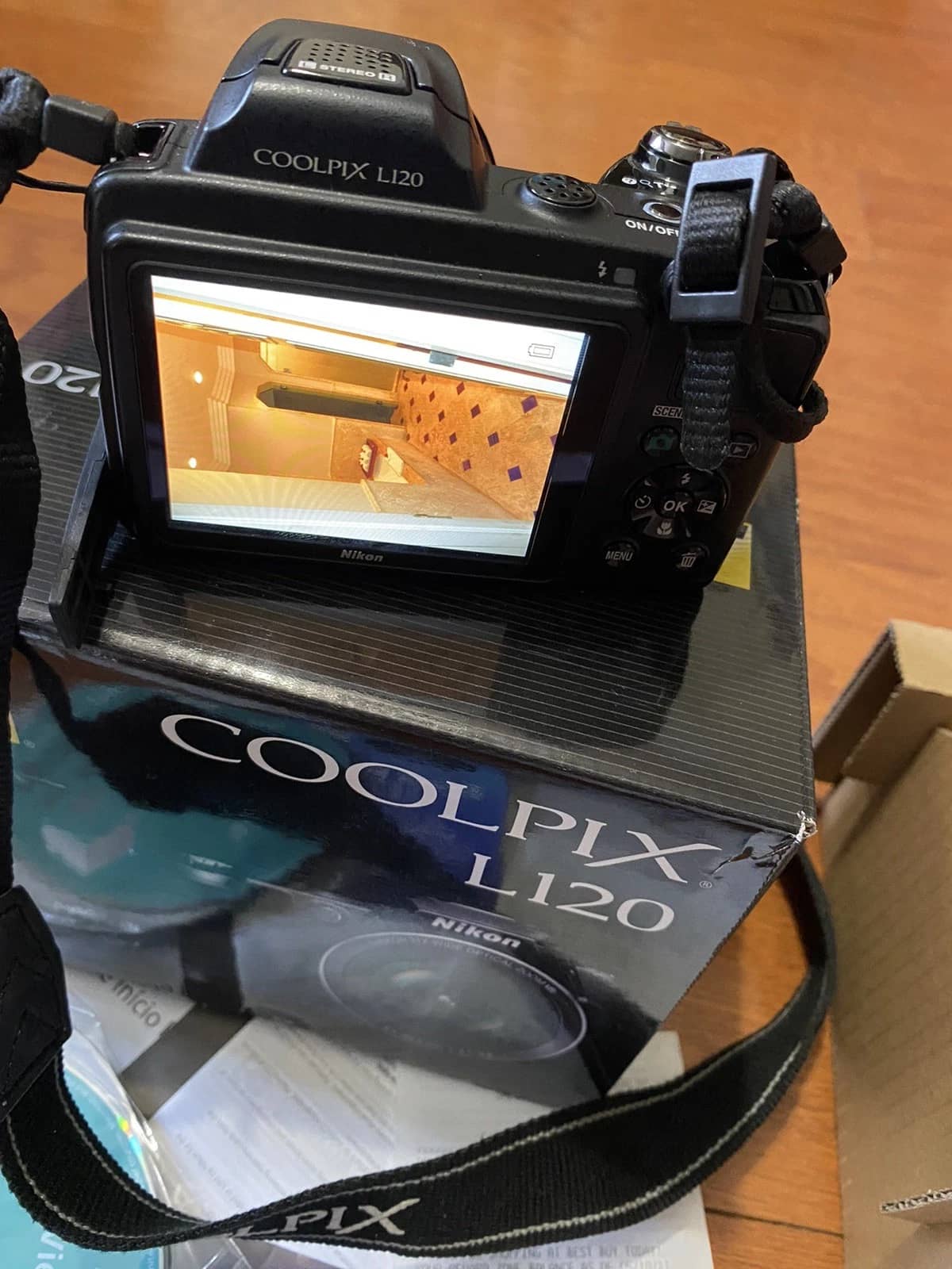 Nikon COOLPIX L120 Digital Cameras Black New Body Only