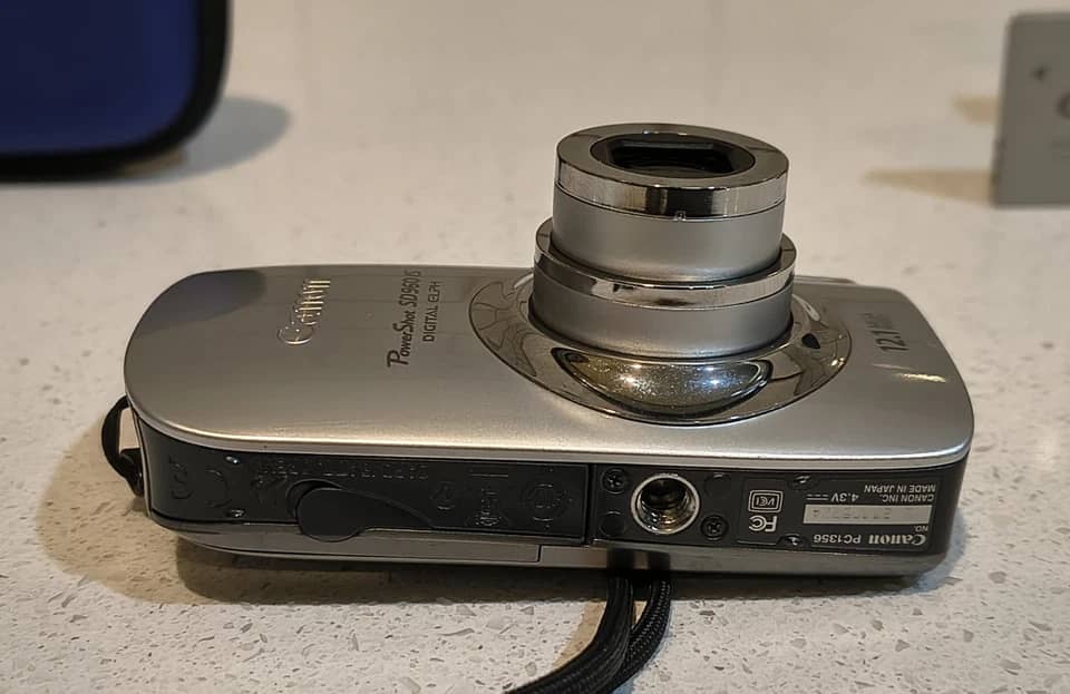 Canon SD960IS Digital Cameras Gold New Body Only