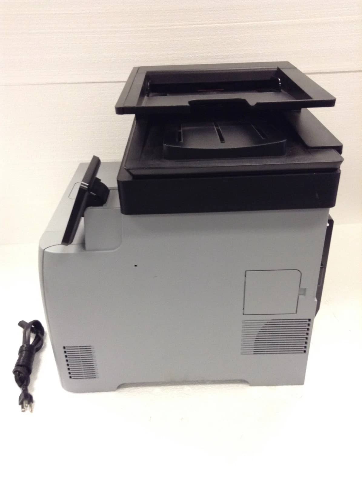 HP color LaserJet Pro mfp m476dn Printers Used - Good