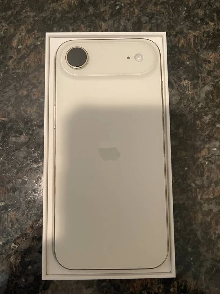 Apple iPhone Air Cell Phones