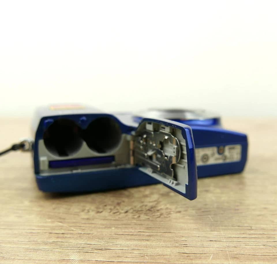 Kodak c182 Digital Cameras Purple New Body Only