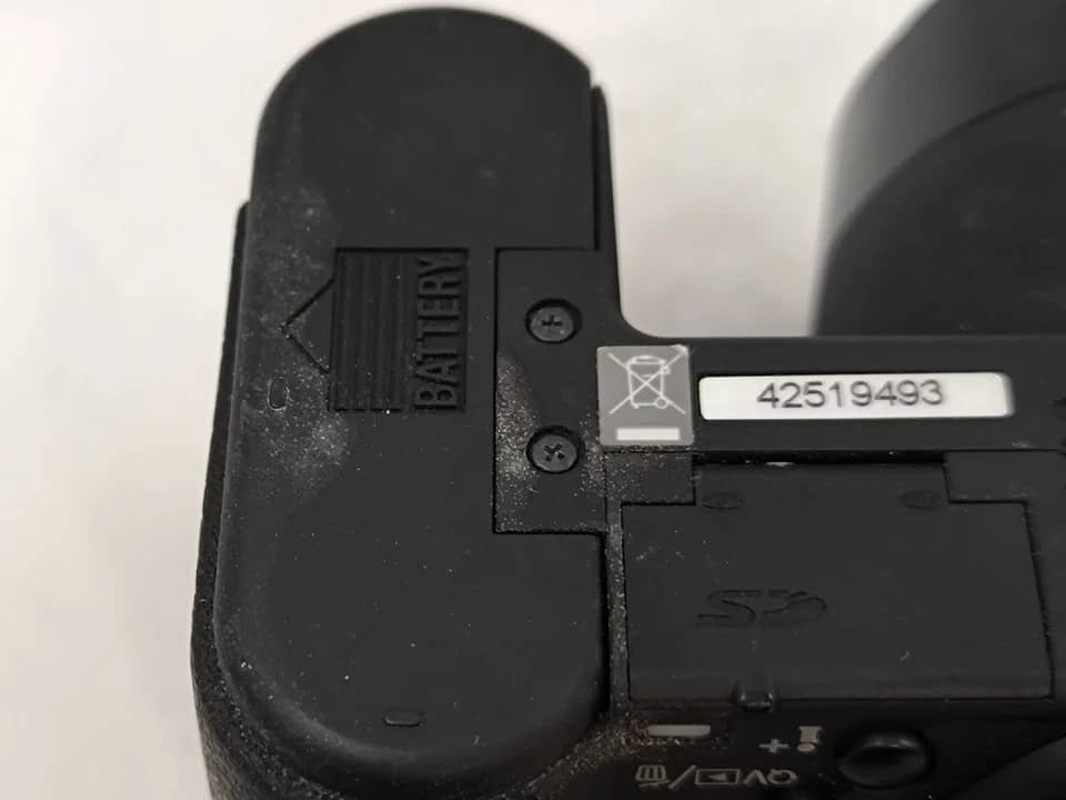 Minolta DiMAGE Z6 Digital Cameras