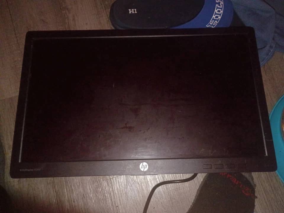 HP E202 Monitors