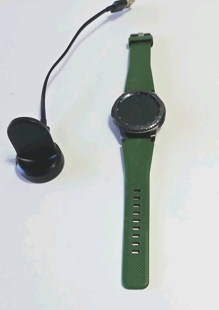 Samsung Samsung Gear S3 Frontier Smartwatches Green 46mm Used - Good