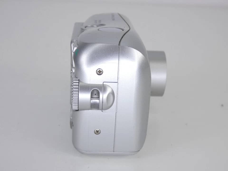 OM SYSTEM DiMAGE F100 Digital Cameras