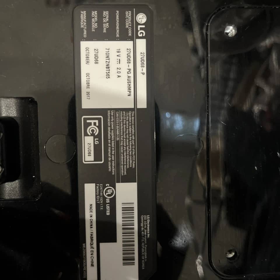 LG 27UQ850W Monitors