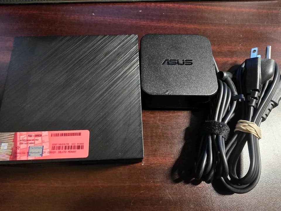 ASUS ExpertCenter PN51 Computers