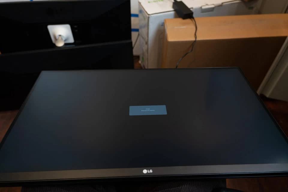 LG 27BN85U Monitors