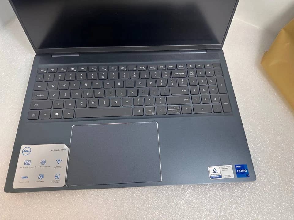 Dell Inspiron 7610 Computers