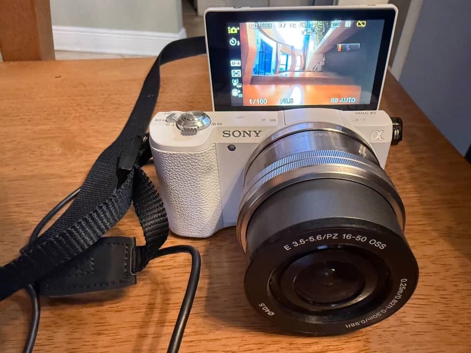 Sony A5100 Digital Cameras Sony Alpha Used - Good