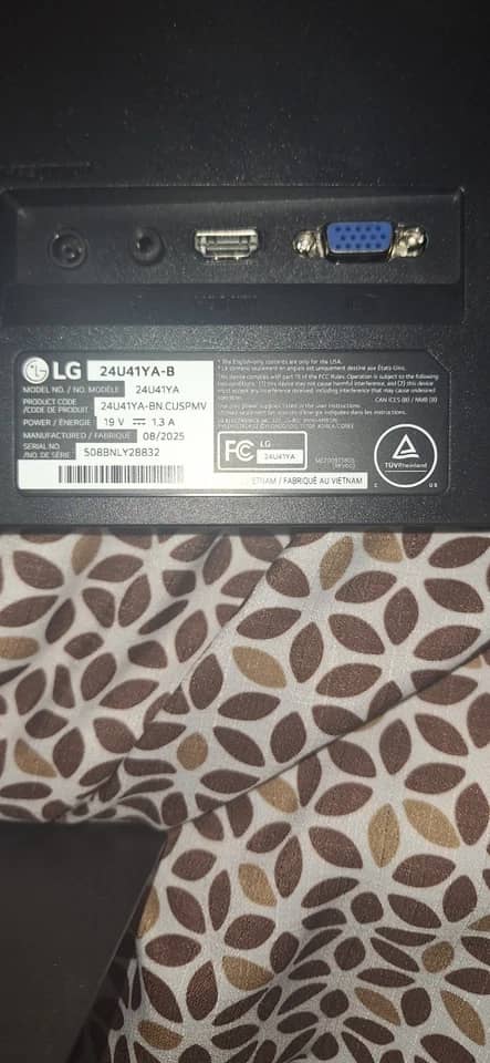 LG 24U41YA Monitors