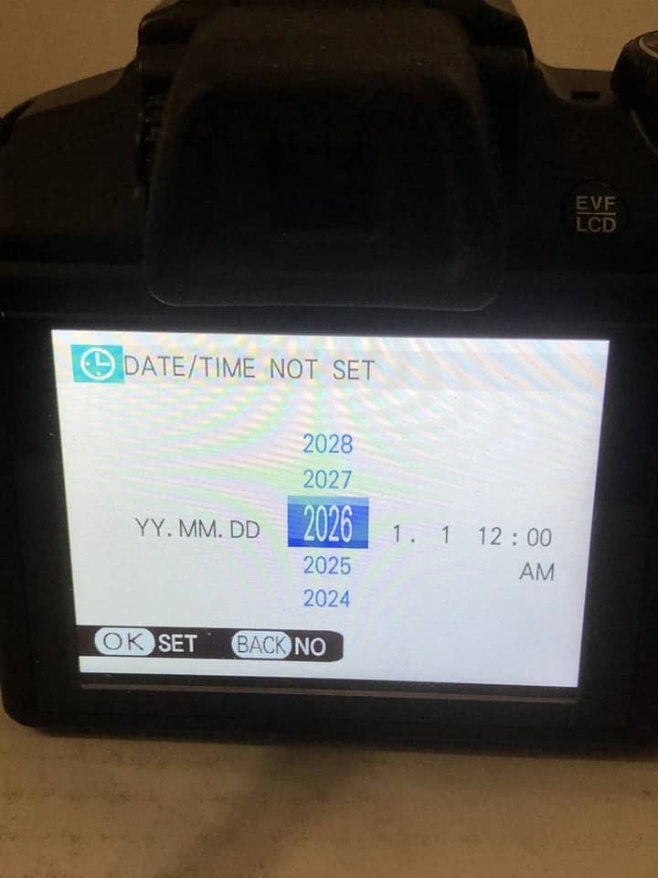Fujifilm FinePix S8200 Digital Cameras Black New Body Only