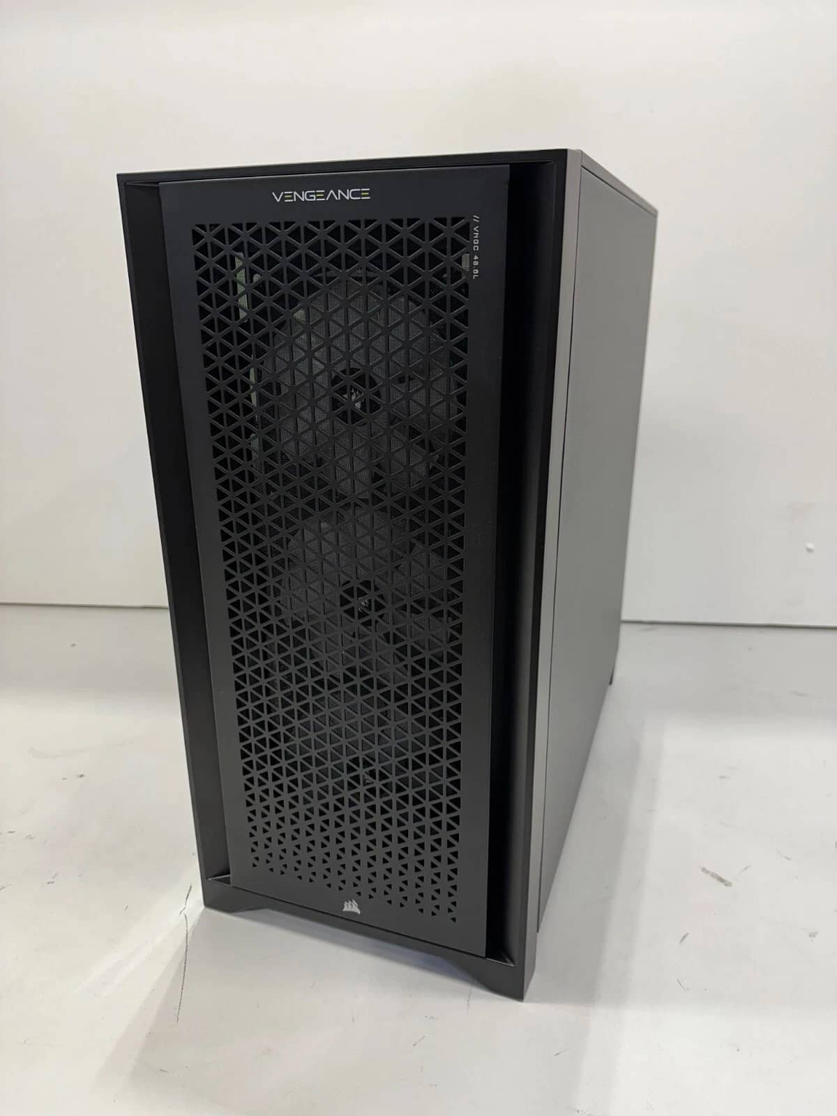 Corsair VENGEANCE i7400 Computers Used - Good