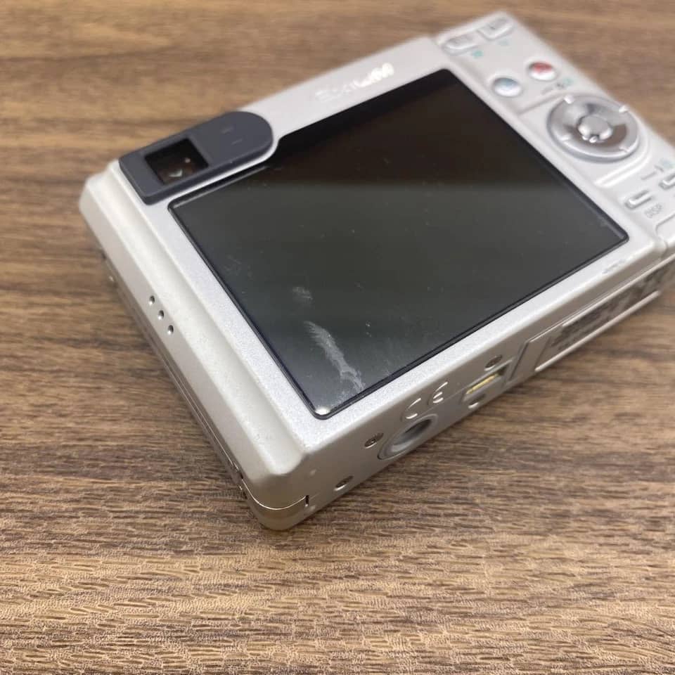 Casio FZ55 Digital Cameras