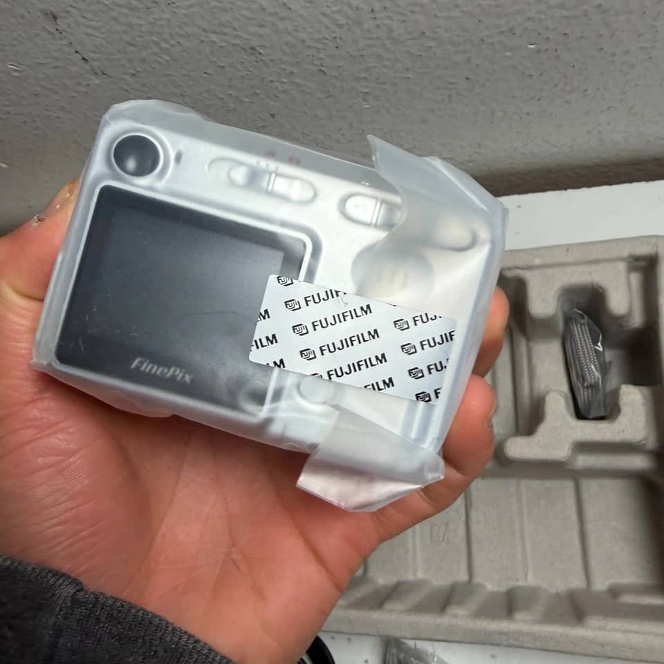 Fujifilm FinePix A345 Digital Cameras Silver Used - Good Body Only