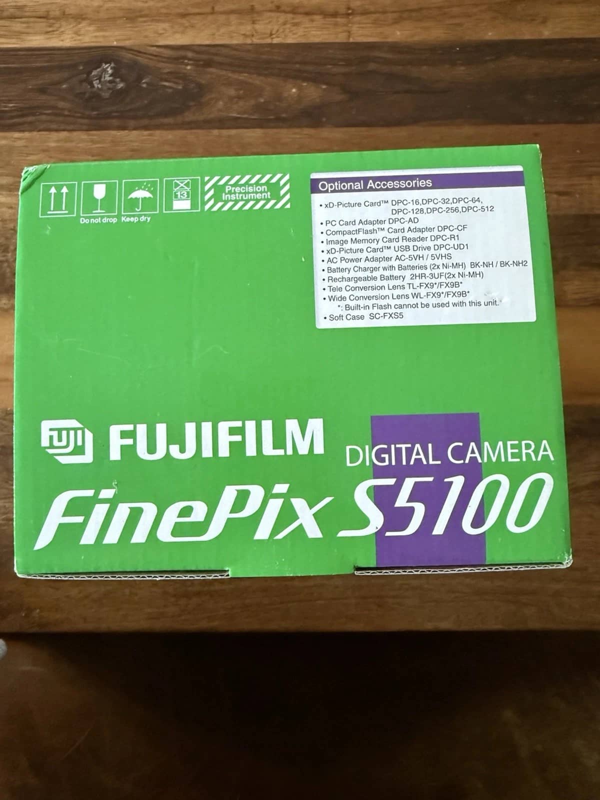 Fujifilm FinePix S5100 Digital Cameras Black Used - Like New Body Only