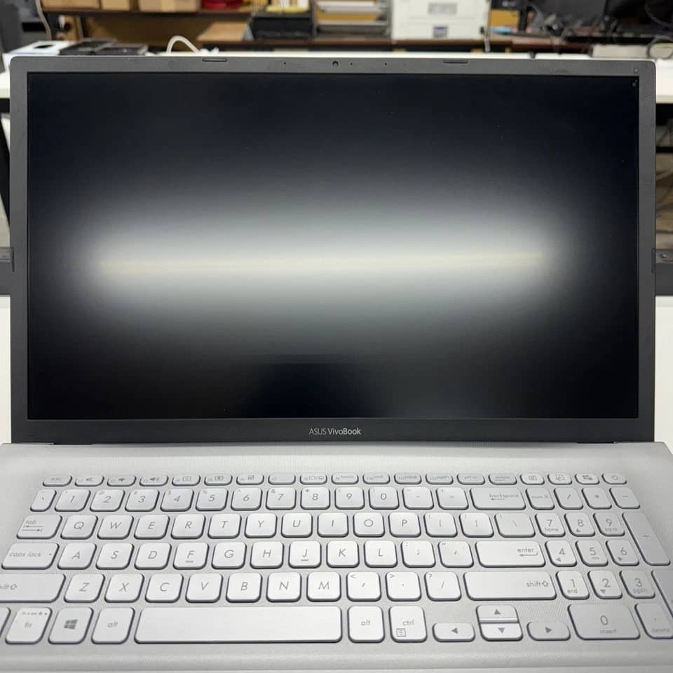 ASUS Vivobook 17 Computers