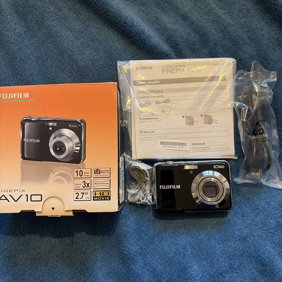 Fujifilm FinePix AV10 Digital Cameras Silver Used - Good Body Only