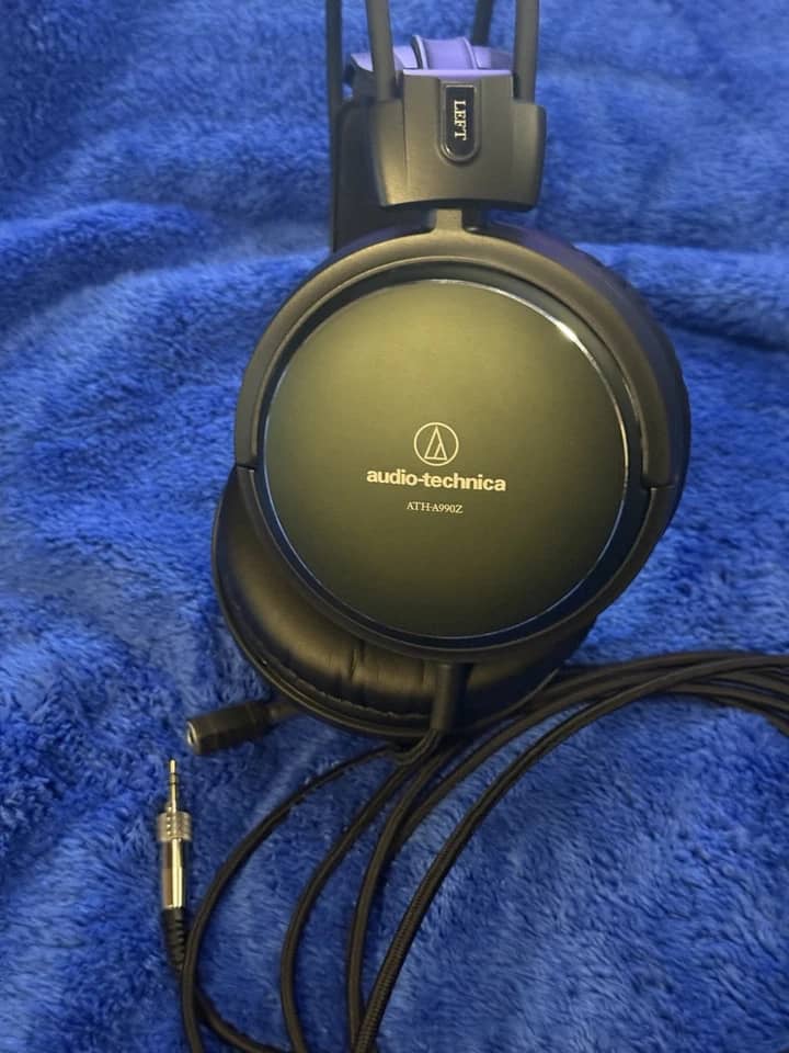 Audio-Technica ATH-A990Z Headphones & Earbuds Black New