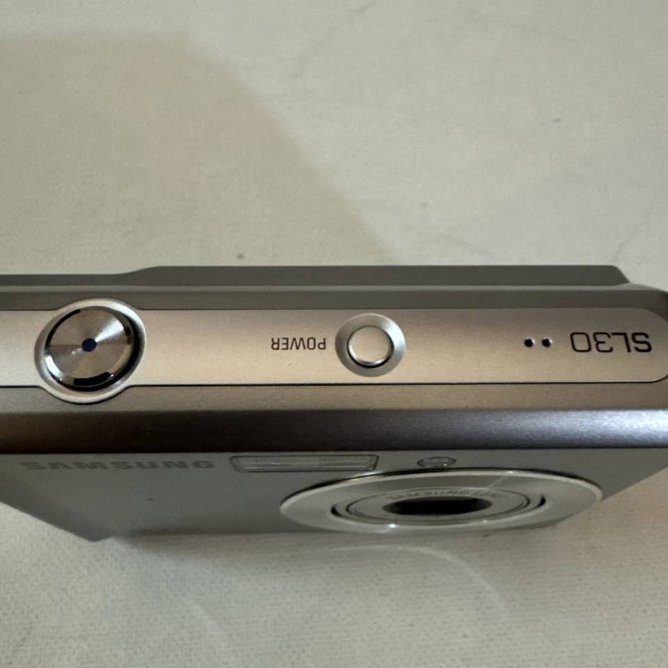 Samsung SL30 Digital Cameras Silver Used - Good Body Only