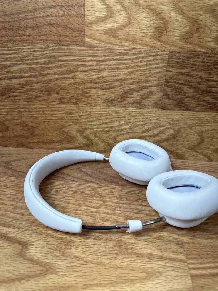 Logitech G735 Headphones & Earbuds 