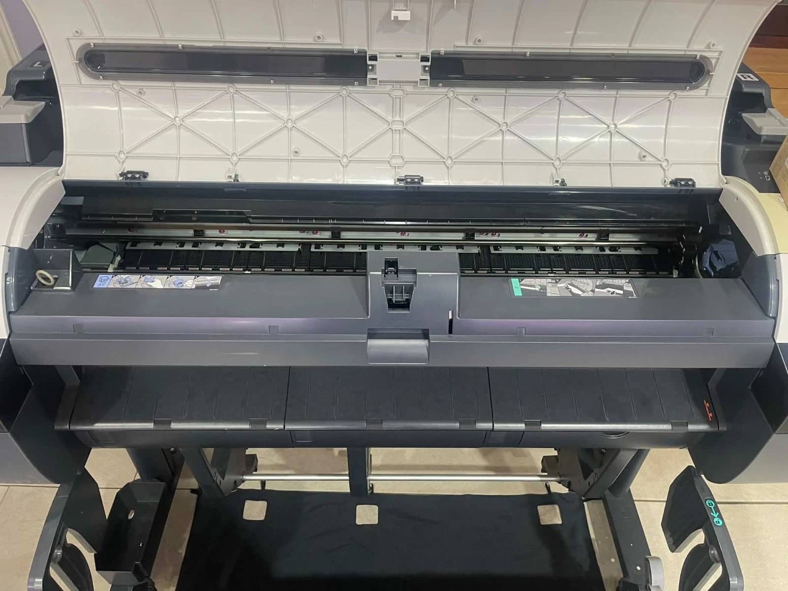 Canon imagePROGRAF iPF760 Printers Used - Good