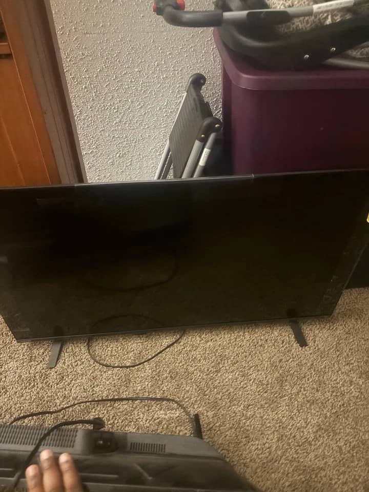 TCL 43p615 TVs
