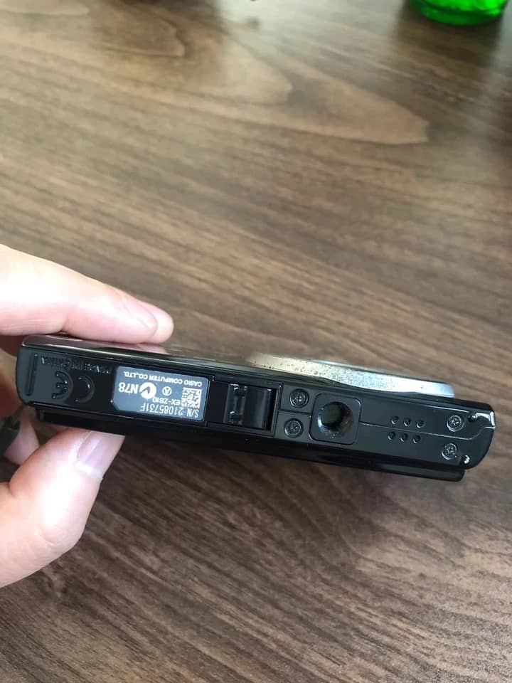 Casio Exilim EX-ZS10 Digital Cameras