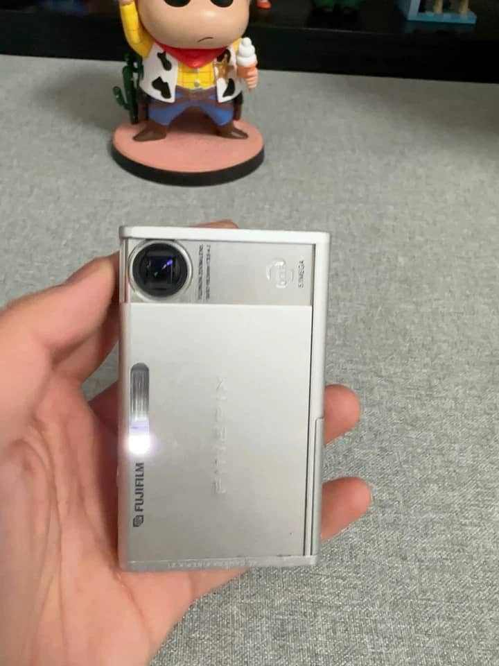Fujifilm DiMAGE Z1 Digital Cameras