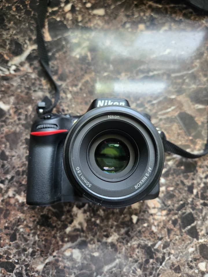 Nikon D7100 Digital Cameras