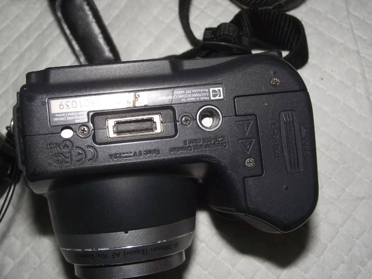Kodak dx6490 Digital Cameras Black Used - Good Body Only